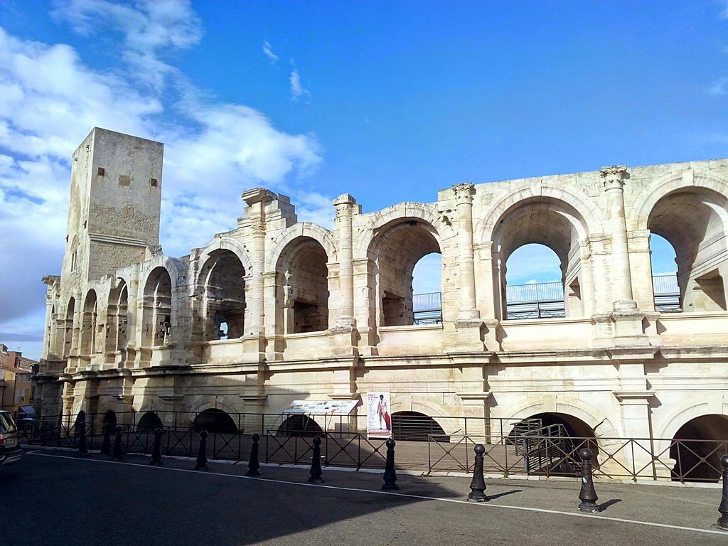Le Nid Des Arenes Apartment Arles Room photo